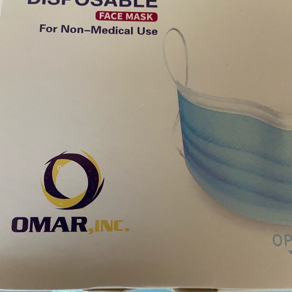 🔥 One FULL BOX of disposable face masks. 50 count - Picture 2 of 2